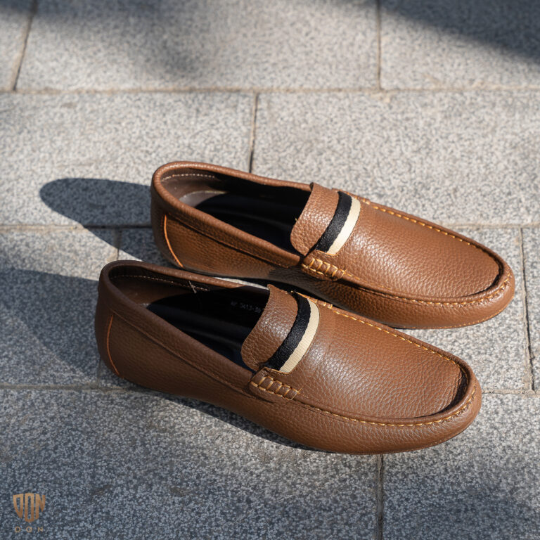 Moccasins Hoạ Tiết Kẻ - Nâu - Da Hạt - Đế Dương